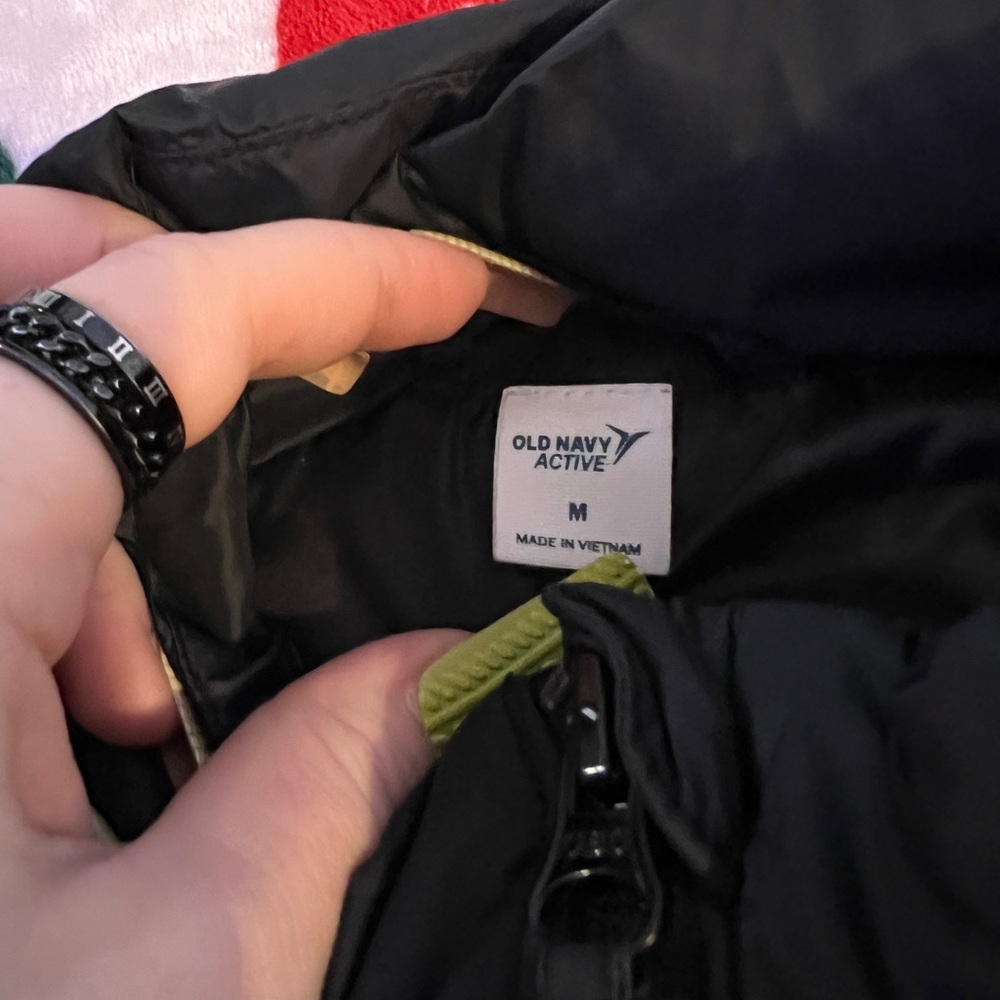 Old navy puffer vest